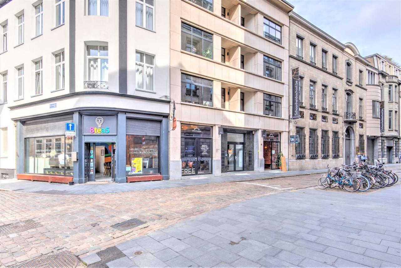 The Meir Lodge. Apartments In Heart Of Antuérpia Exterior foto